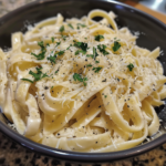 One Pot Creamy Garlic Pasta 2